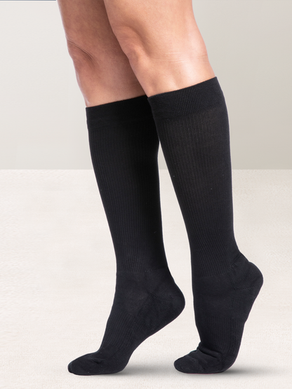 Sigvaris Women's Motion Cushioned Cotton Calf 20-30 mmHg
