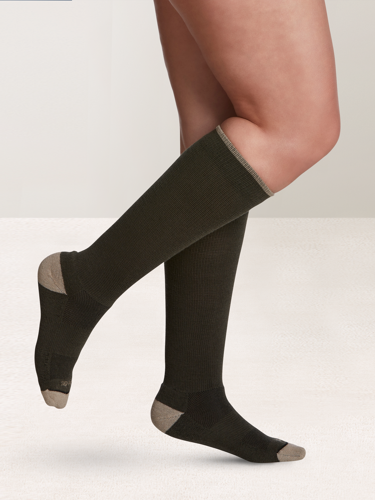 Sigvaris Motion Thermoregulating Wool Calf 20-30 mmHg