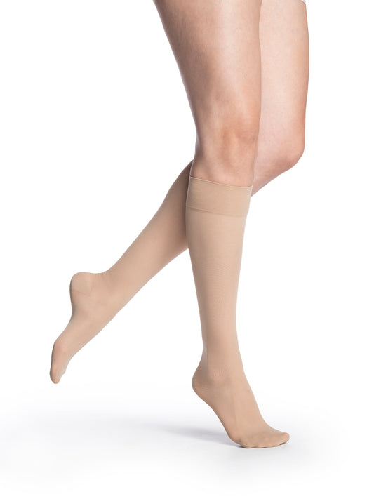 Sigvaris Women's Style Medium Sheer Calf 20-30 mmHg