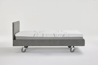 Icare IC100 partner bed alongside an adjustable bed